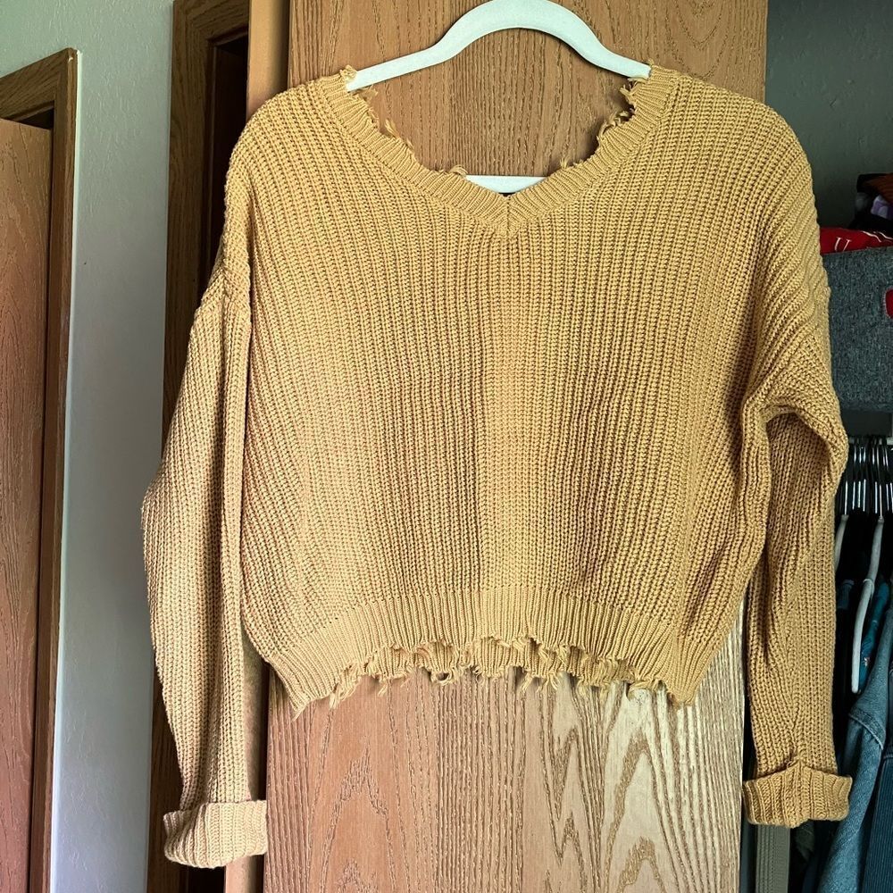 Moon and Madison rust sweater cropped raw hem size small